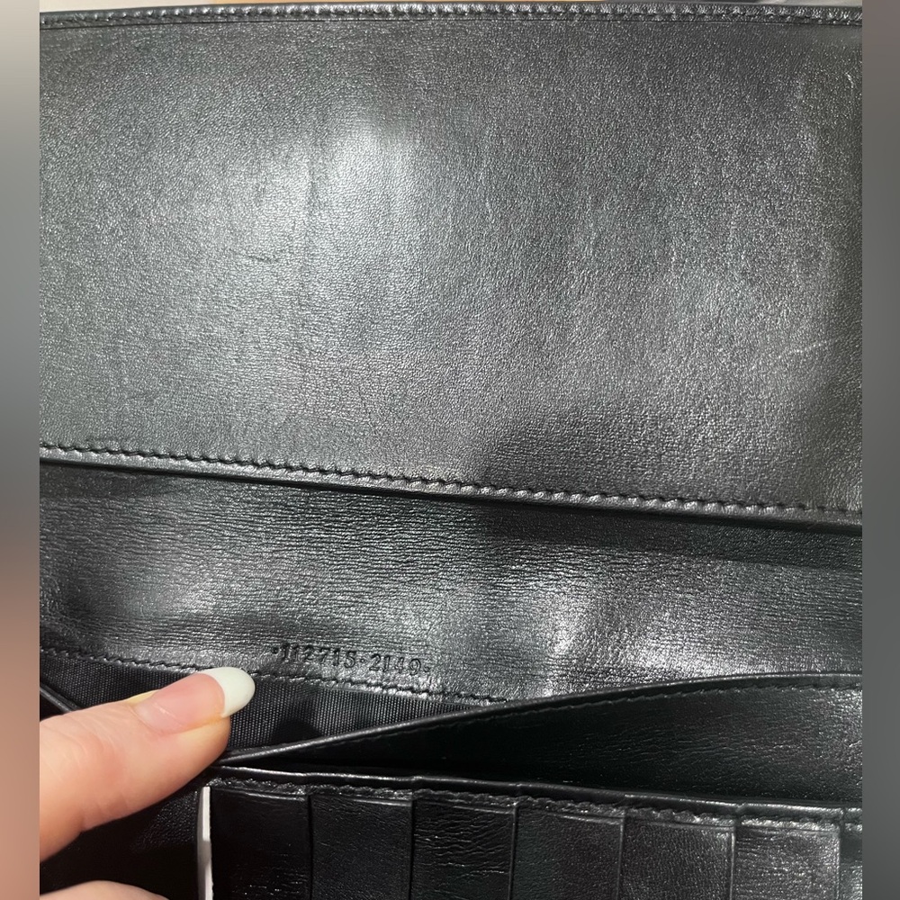 Gucci Leather Wallet made in Italy. Edges very good condition.Stamp 112715-2149 - Picture 4 of 14